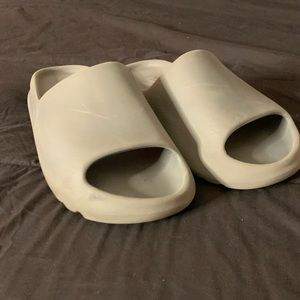 Onyx Yeezy Slides